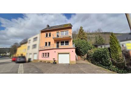 Haus zum Kaufen in Zell 99.000,00 € 177 m²