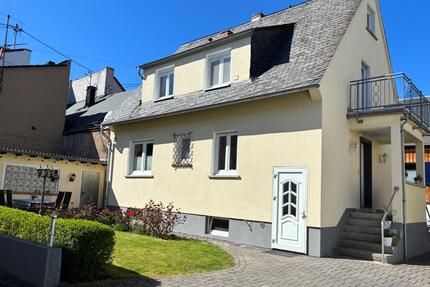 Einfamilienhaus mit Garten, Garage, 2 Stellplätzen - Vallendar