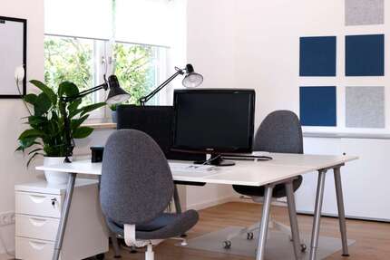 Büro in Gilching 390,00 € 4 m² - 390,00&nbsp;EUR Kaltmiete, ca.&nbsp; 4,00&nbsp;m&sup2; in Gilching (PLZ: 82205)