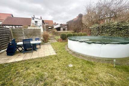 Provisionsfrei: Großes Familien- Mehrgenerationenhaus mit 284 m² mit großzügigem Garten - Drei Gleichen OT Wechmar