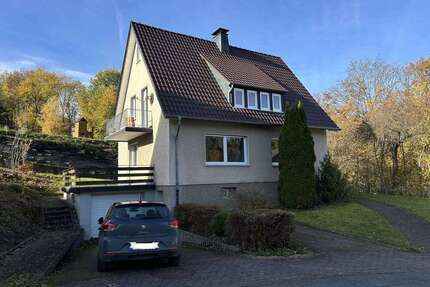 Haus zum Kaufen in Marsberg 169.000,00 € 130 m²