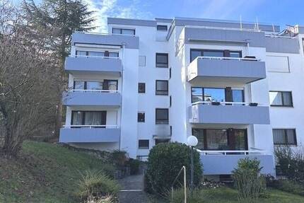 Helle 2-Zimmer-Wohnung in gefragter Halbhöhenlage mit Balkon und PKW-Stellplatz! - Stuttgart West