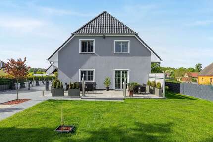 Haus zum Kaufen in Falkenberg 499.000,00 € 148.73 m²