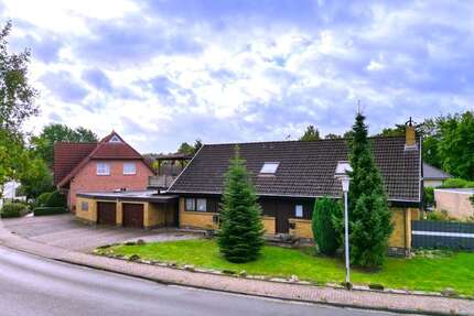 Haus zum Kaufen in Oldenburg 389.000,00 € 219 m²