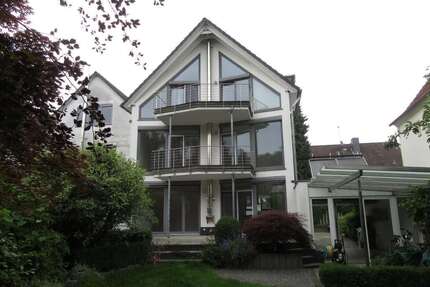 Haus zum Mieten in Leverkusen 3.100,00 € 225 m²