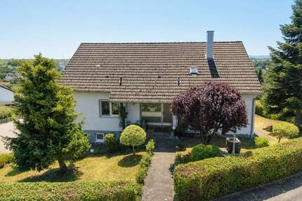 Haus zum Kaufen in Heuchlingen 385.000,00 € 234 m²