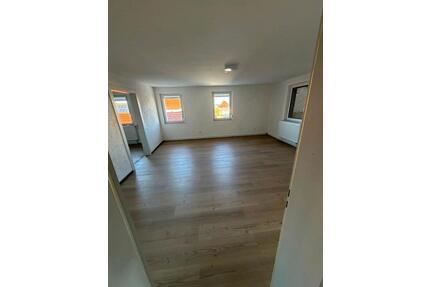 Haus zu vermieten - 1.300,00&nbsp;EUR Kaltmiete, ca.&nbsp; 165,00&nbsp;m&sup2; in Sugenheim (PLZ: 91484) Deutenheim