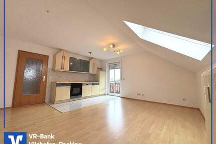 EINZIEHEN UND WOHLFÜHLEN: Charmante 2-Zimmer-Wohnung auf 2 Etagen in Ruhstorf!