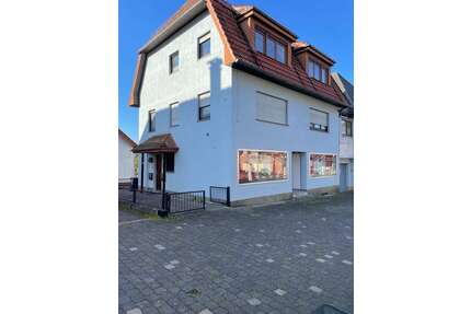 Haus zum Kaufen in Warburg 243.000,00 € 159.11 m²