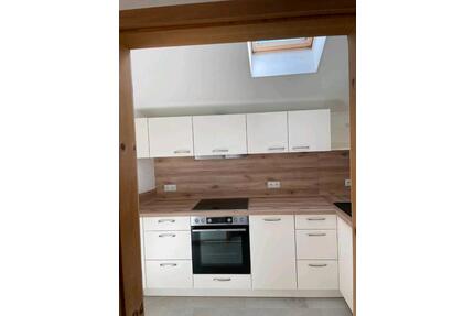 Studiowohnung - 720,00&nbsp;EUR Kaltmiete, ca.&nbsp; 100,00&nbsp;m&sup2; in Landau an der Isar (PLZ: 94405)
