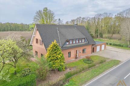 Verkauf: Zweifamilienhaus mit großzügigem Grundstück in Schwichteler! - Cappeln (Oldenburg)