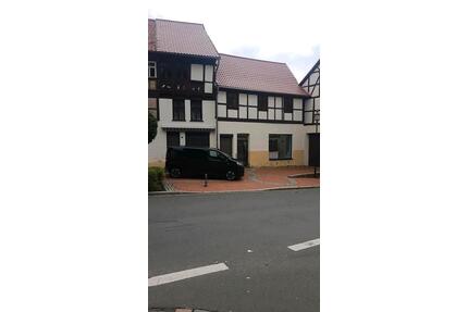 Haus mit Zwei kleine Lokal - 50.000,00&nbsp;EUR Kaufpreis, ca.&nbsp; 150,00&nbsp;m&sup2; in Gröningen (PLZ: 39397)