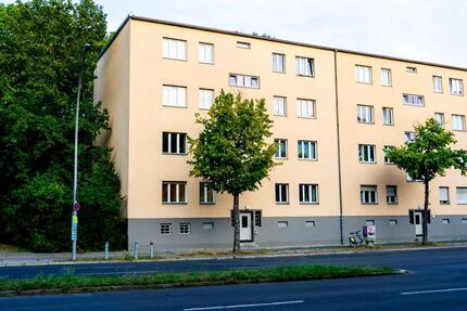 3 Zimmer Wohnung mit Balkon, bezugsfrei- direkt vom Eigentümer - Berlin Steglitz-Zehlendorf