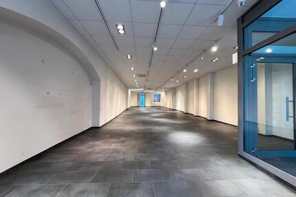 Ladenlokal in 1a-Lage am Marktplatz - Lemgo