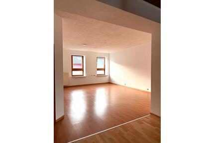 Große Wohnung im Zentrum von Saarlouis-Beaumarais zu vermieten