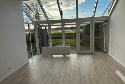 Kernsaniertes Reihenendhaus mit Wintergarten & Naturblick - Lilienthal