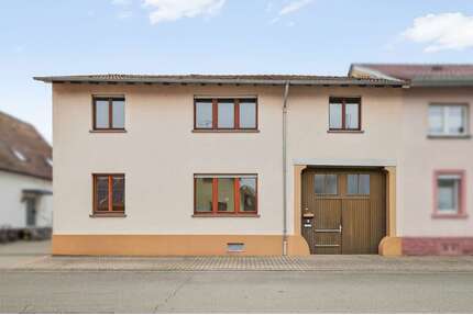 Haus zum Kaufen in Linkenheim-Hochstetten 499.000,00 € 199 m²