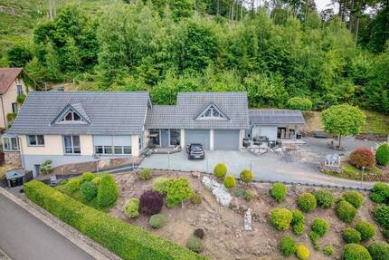 Aussicht pur - Exklusive freistehende Immobilie mit allen Extras zu verkaufen - Areal ca. 1.550 m2 - Saarhölzbach