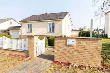 Haus zum Kaufen in Paulinenaue 415.000,00 € 180 m²