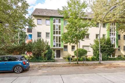 Wohnung zum Kaufen in Berlin-Zehlendorf 200.000,00 € 63 m²