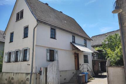 Zuhause mit 4 Zimmern in Hünfelden