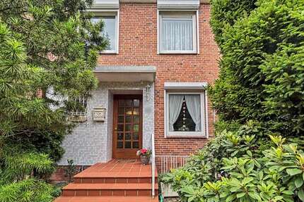 Haus zum Kaufen in Norderstedt 358.000,00 € 106.4 m²
