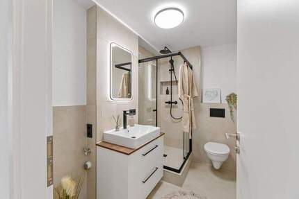 Zentral gelegene 4-Zimmer-Wohnung | frisch renoviert | neues Bad | Balkon | sofort bezugsfrei - Böblingen