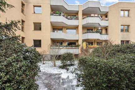 Sonnige Dreizimmerwohnung mit Balkon - Berlin Hermsdorf