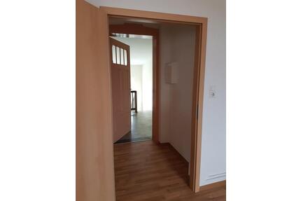 Vermiete preiswerte, schöne 2 – Raumwohnung Altbau im Zentrum WSW - Weißwasser (Oberlausitz)