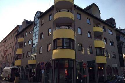 Kompakte und zentrale Wohnung in barrierefreiem Gebäude zu verkaufen! Direkt bei Q4 - Mannheim Quadrate