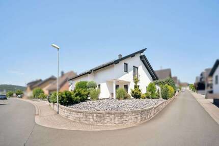Haus zum Kaufen in Sinn-Fleisbach 542.000,00 € 177.3 m²