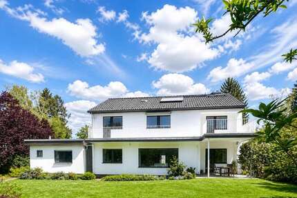 Haus zum Kaufen in Berlin 1.590.000,00 € 224 m²