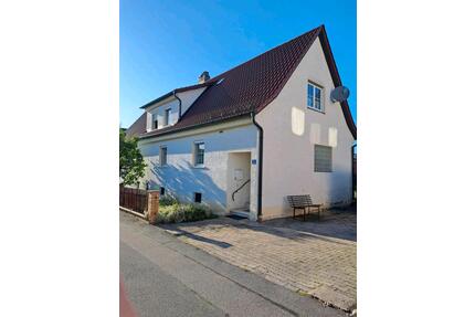 Haus in 92536 Pfreimd - 160.000,00&nbsp;EUR Kaufpreis, ca.&nbsp; 105,00&nbsp;m&sup2; in Burglengenfeld (PLZ: 93133)