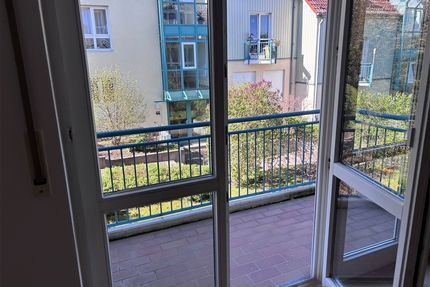 Bühlau: 2-Zimmer-Wohnung mit Balkon und TG-Stellplatz - Dresden Bühlau/Weißer Hirsch