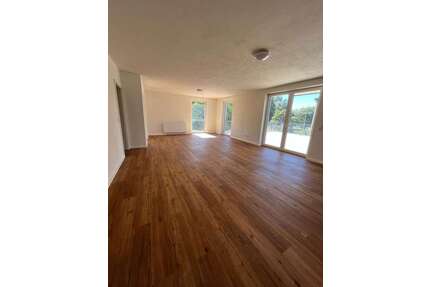 Wohnung zum Mieten in Selb 930,00 € 107 m²