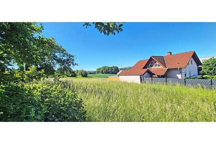 Grundstück zu verkaufen in Bad Camberg 289.000,00 € 933 m²
