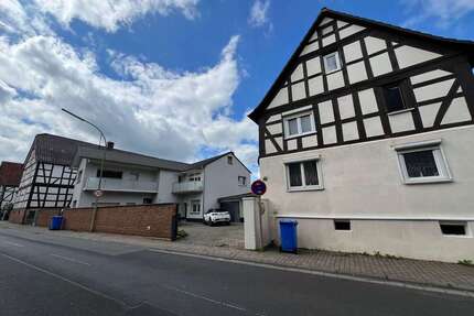 Haus zum Kaufen in Hasselroth-Niedermittlau 499.000,00 € 345 m²