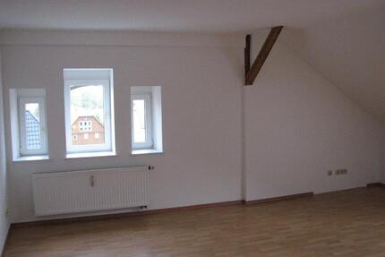 4 Raum Dachgeschoßwohnung - 450,00&nbsp;EUR Kaltmiete, ca.&nbsp; 93,00&nbsp;m&sup2; in Bischofswerda (PLZ: 01877)