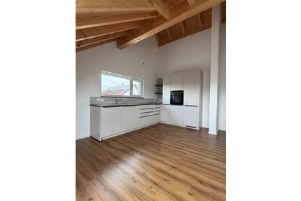 Gemütliche Dachgeschosswohnung - 482,00&nbsp;EUR Kaltmiete, ca.&nbsp; 50,60&nbsp;m&sup2;&nbsp;Wohnfl&auml;che in Radolfzell am Bodensee (PLZ: 78315) Güttingen