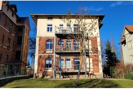 Hochwertige 4 Zimmerwohnung mit Balkon in Südausrichtung und perfektem Grundriss - Gotha