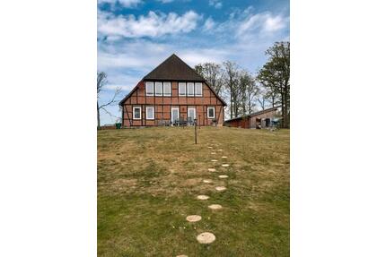 Wohnung, 4 Zimmer - 1.150,00&nbsp;EUR Kaltmiete, ca.&nbsp; 180,00&nbsp;m&sup2; in Bad Fallingbostel (PLZ: 29683)
