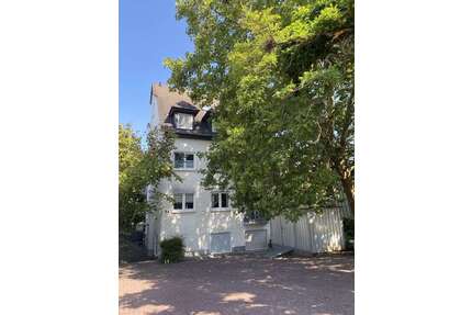 Haus zum Kaufen in Frankfurt 870.000,00 € 389 m²