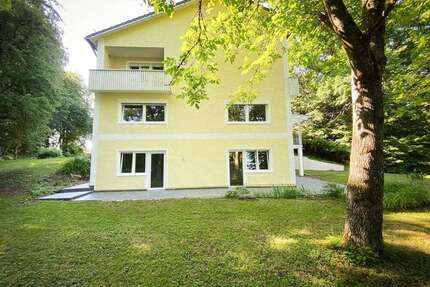 Haus zum Kaufen in Winzer 650.000,00 € 530 m²
