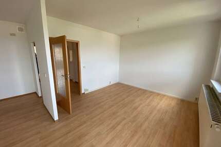 Wohnung zum Mieten in Suhl 340,00 € 64.63 m²