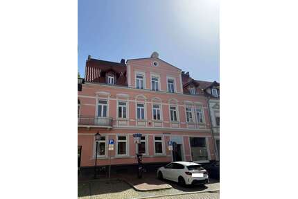 Haus zum Kaufen in Hameln 319.000,00 € 250 m²