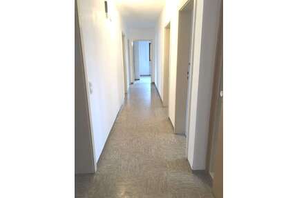 Wohnung zum Mieten in Ehrstädt 990,00 € 145 m²