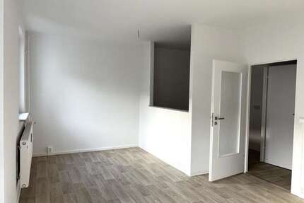 Wohnung zum Mieten in Zwickau 377,00 € 58 m²