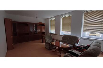 Charmante 3-Raum-Wohnung mit großem Balkon an der Hauptstraße in Riesa