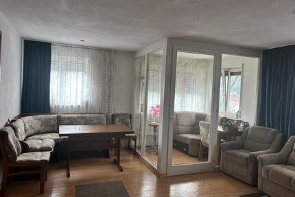 Wohnung zu vermieten - 900,00&nbsp;EUR Kaltmiete, ca.&nbsp; 60,00&nbsp;m&sup2; in Sulz am Neckar (PLZ: 72172)