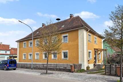 Haus zum Kaufen in Feuchtwangen 549.000,00 € 296.27 m²